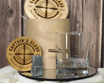 Vaso de whisky hecho a mano con bala real. Regalo patriótico para hombres, veteranos, cazadores y amantes del whisky.