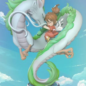 Puede incluir: Figura detallada de un dragón blanco con detalles verdes, abrazando a una pequeña figura con un atuendo rojo. El dragón está posicionado en forma de corazón, sobre un cielo azul con nubes. La figura está sobre una base decorativa.