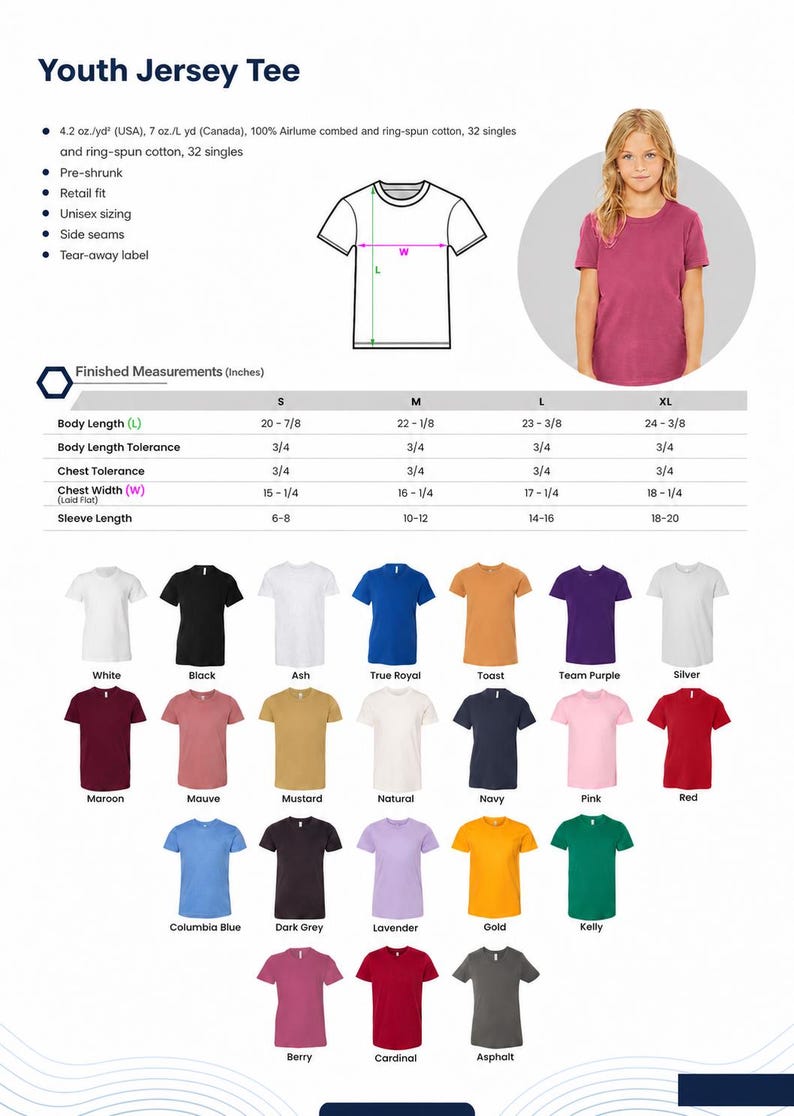 Op de afbeelding: Een Youth Jersey Tee productinformatiekaart met een lijntekening van een t-shirt, een kleurenpalet van eenentwintig effen kleuropties en een tabel met afgewerkte maten in inches vari&euml;rend van maat S tot XL voor lichaamslengte en breedte.
