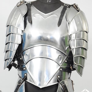 Rüstungsset für eine Ritterin aus Stahl, mittelalterlicher weiblicher Kürass, Schulterkragen, LARP-Cosplay-Fantasy-Rüstung