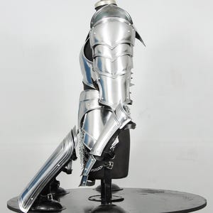 Mittelalterliche Ritterrüstung aus Stahl für Damen – LARP- und Cosplay-Kostüm, handgefertigt Bild 7