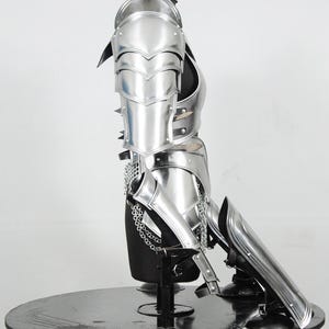 Mittelalterliche Ritterrüstung aus Stahl für Damen – LARP- und Cosplay-Kostüm, handgefertigt Bild 8