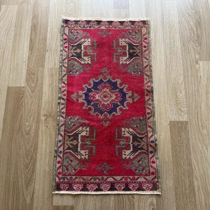 Anatolian rug small, Turkish rug 2x3, Wool rug, Hand knotted rug, Vintage rug, Antique rug, Geometric rug, Woven rug, Low pile rug, Mini rug image 2