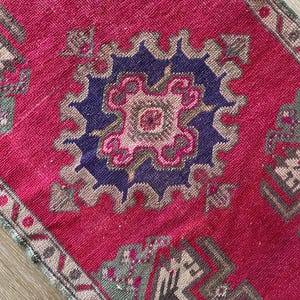 Anatolian rug small, Turkish rug 2x3, Wool rug, Hand knotted rug, Vintage rug, Antique rug, Geometric rug, Woven rug, Low pile rug, Mini rug image 4