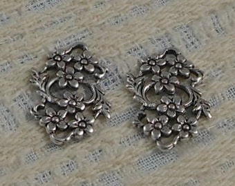 24mm 2PCS Antique Silver Cast Pendants Silver Ox Filigree Findings