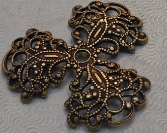 Oxidized Brass 3 Petal Filigree 25mm (1 pc) SG-1044-B