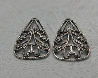 Small Antiqued Sterling Silver Plated Brass Filigree Pendant (2 pc) 15x11mm S-9124-S