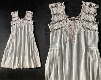 1920s Crochet Lace Nightdress–M