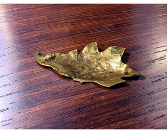 Vintage LT4 Solid Brass Large Oak Leaf Ashtray