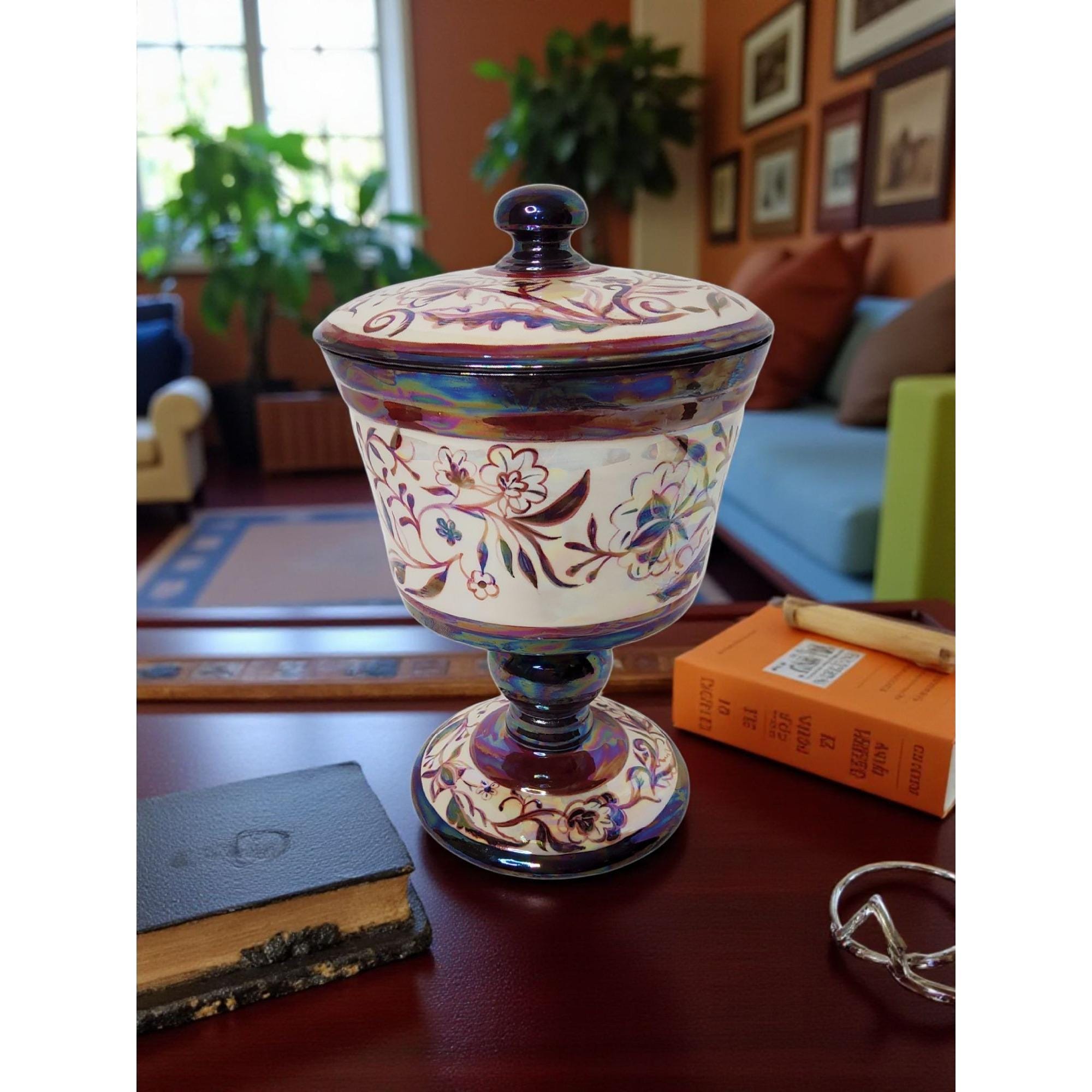 手描きの虹色に輝くマルチカラーの陶器製キャンディ皿：葉と花の模様