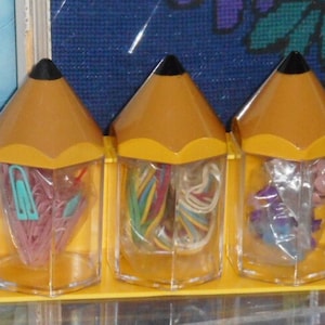1988 Vintage Desk Organizer or Wall Hanging. Plastic Storage Unit. 3 Plastic Containers Shaped as Pencils. 4" Tall. Brittle Plastic.