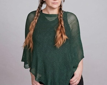 Poncho de punto verde bosque – Bolero asimétrico ligero – Prenda convertible para usar como capa.
