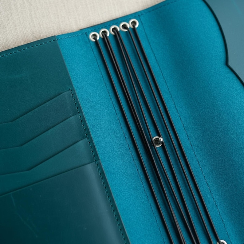 Housse pour ordinateur portable de voyage 100 % cuir véritable, ordinateur portable personnalisé, housse pour ordinateur portable avec poches, housse pour journal intime avec porte-stylo image 10
