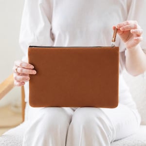 100% Genuine leather zipper pouch, Wristlet zipper pouch, Luxury corporate gifts, Custom business gift, Corporate gifts for clients