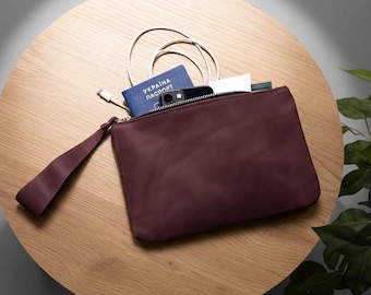 Leather zipper pouch large, Personalized leather pouch, Custom leather zipper pouch, Wristlet zipper pouch, Bridesmaid clutch bag