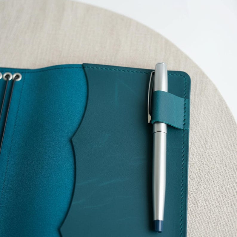 Housse pour ordinateur portable de voyage 100 % cuir véritable, ordinateur portable personnalisé, housse pour ordinateur portable avec poches, housse pour journal intime avec porte-stylo image 8