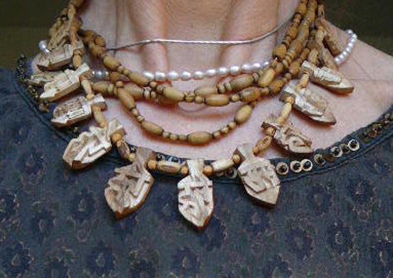 Tulasi neck beads maha mantra leaves devotional wear vedic jewellery sanskrt mantra vaisnava image 4