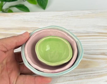 Small Nesting Bowls Handmade Set of 3)