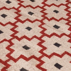 Handwoven Wool Jute Kilim Rug: Vintage Boho Decor (5x7 ft, 6x9 ft Options Available)