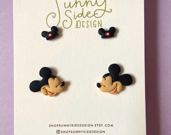 Paquete de pendientes de botón inspirados en Mickey Mouse / Pendientes de arcilla polimérica con forma de ratón / Pendientes hechos a mano inspirados en Disney