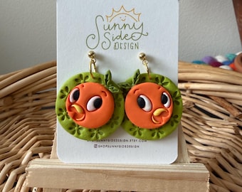 Pendientes de topiario de pájaro naranja, joyería de arcilla polimérica inspirada en flores y jardines, pendientes inspirados en los parques Disney de Citrus Bird.