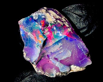 Etiopski czarny opal ognisty surowy | Naturalny kamień szlachetny, produkcja biżuterii 15,50 ct, 21 x 16 x 10 mm