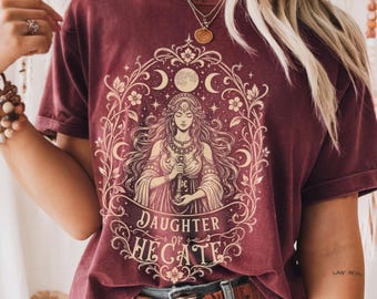 Hecate Goddess "Daughter of Hecate" Witch Magic Crossroads Key | Pagan Goddess Shirt | Witchy Grunge Tee