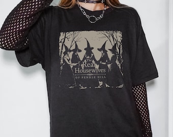 Pendle Hill Salem Witch Trials T-Shirt, Funny Halloween Retro Tee, Spooky Girl Aesthetic Gift, Vintage Witchcraft Humour Shirt