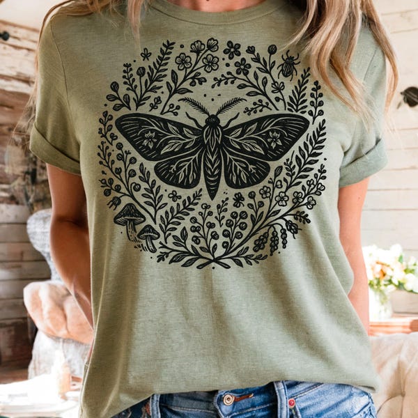 Himmlische Motte Boho T-Shirt - Florales botanisches Vintage Design für Naturliebhaber