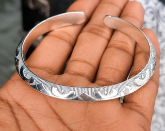 925 Sterling Silver Cuff Bracelet, Engraved Open Bangle, Handmade Silver Bracelet, Adjustable Mens Womens Jewelry, Gift for Him Her
