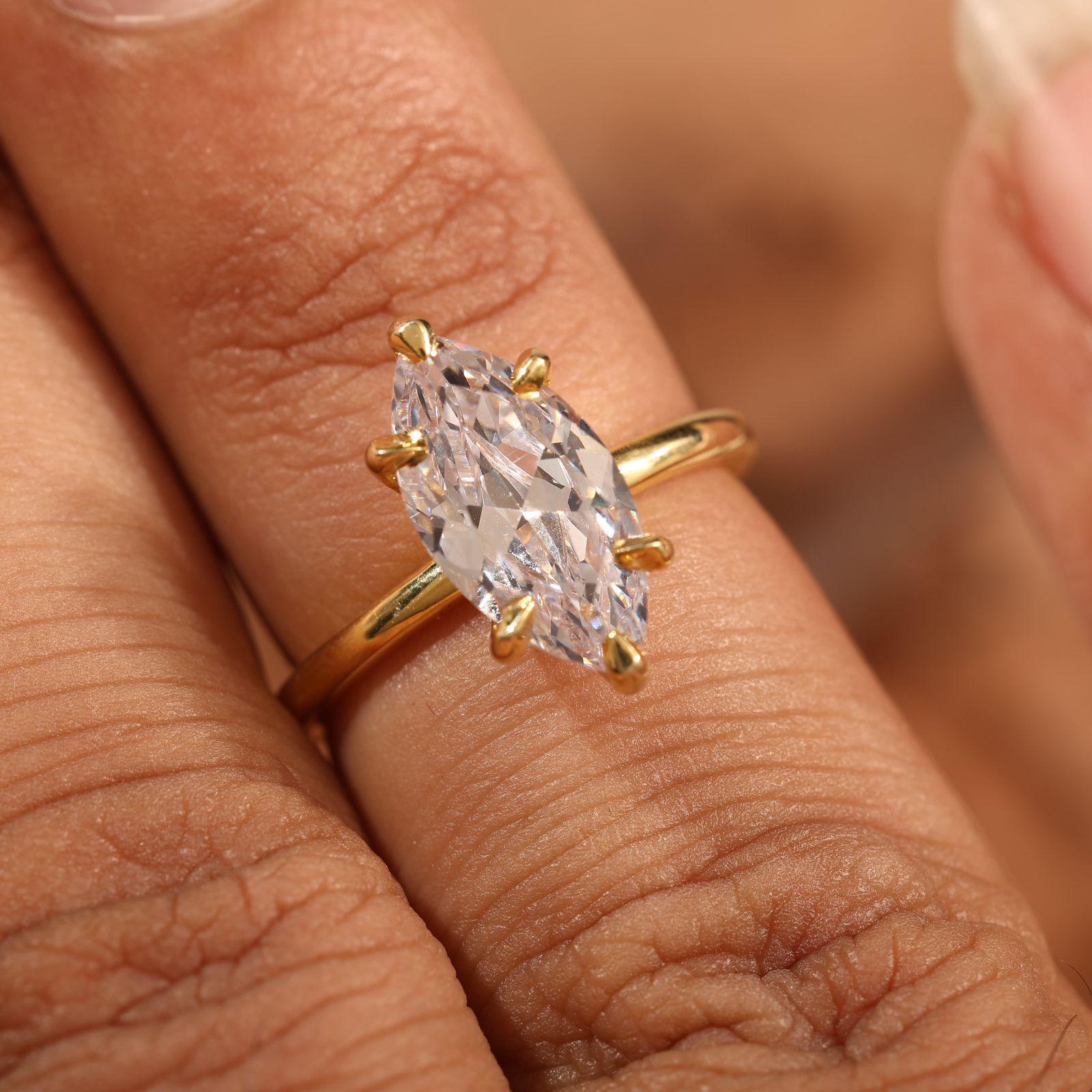 2.00 マーキスカット ラボグロウンダイヤモンド エンゲージリング