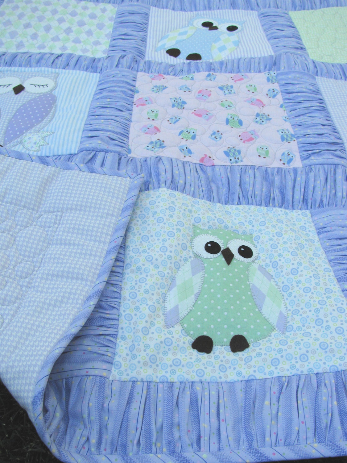 Baby Quilt Sewing Pattern Features Gathered Borders and Owl Appliques