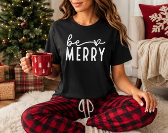 Be Merry Tshirt, Cute Christmas Script Tee, Matching Family Holiday Shirt, Preppy Xmas Photo Shirt, Unisex Simple Winter Top