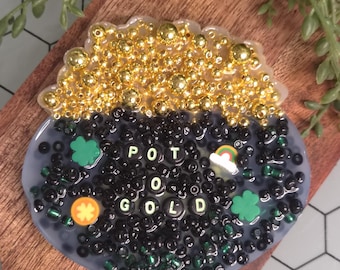 Pick Pad Silicone Skin Picky Pad, Beaded Bracelet Kit, St Patty's Pot oGold Stress Relief Picky Pad, ADHD Anxiety, Kandi Friendship Bracelet