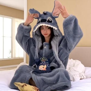 Pijamas Disney Lilo Stitch para niños, monos de peluche de dibujos animados Kigurumi, ropa de abrigo de invierno para niños y niñas, regalos de Navidad
