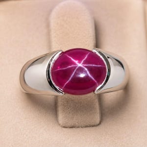 Bague en rubis étoilé de Birmanie naturel de 15 carats | Argent massif 925 | Bague de fiançailles avec cabochon ovale certifié | Cadeau d'anniversaire pour elle
