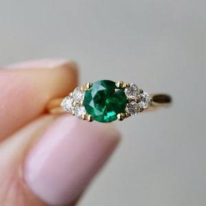 Natürlicher Smaragd und Diamant Ring | Solid Gold Vintage-Stil Verlobungsring | Mai Geburtsstein Ring | Zierlicher Smaragd Ring für Damen