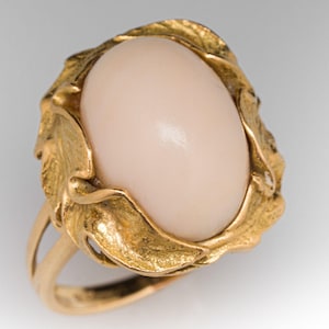Vintage Coral Ring Gold Leaf Setting | Natural Pink Coral Cabochon Ring | Art Nouveau Jewelry | Statement Cocktail Ring | Gift for Her
