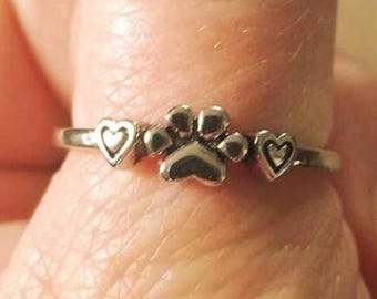 Sterling Silver Paw Print Ring with Hearts – Dog Mom Cat Mom Jewelry, Pet Memorial Ring, Animal Lover Gift, Cute Paw Promise Ring