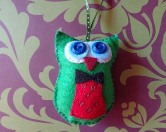 Groovy Green Owl Ornament by Pepperland