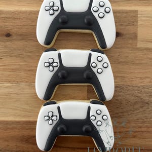 Video Game Controller Cookie Cutter: 3D Printed Fondant & Clay Cutter
