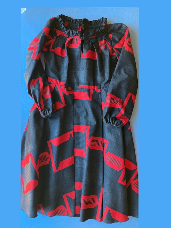 29" Black and Red Abstract Midi Party Dress - image 1
