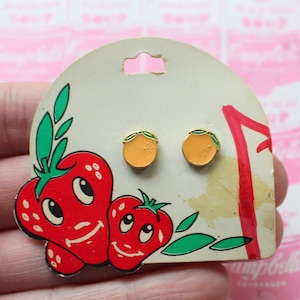 1980s PEACH Fruit Earrings.....yellow. retro. new old stock. jewelry. kitsch. costume party. novelty. cute. kawaii. kooky. colorful. artsy