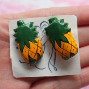 1980s PINEAPPLE Earrings.kitsch. retro. new old stock. jewelry. kitschy charms. costume party. novelty. cute. kawaii. kooky. colorful. artsy
