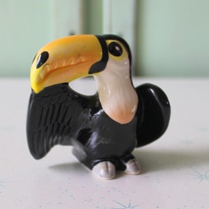 Vintage TOUCAN Figurine Home Decor..kitsch. Retro. Home