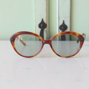 1970s Brown Mod Sunglasses: Retro Chic Gold Shades