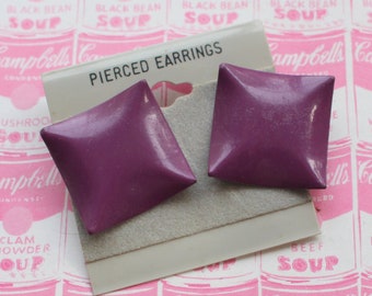 Vintage Purple RAD Earrings....pierced ears. retro. square. fancy. glam. pretty. mod. cute. . indie. mod girl. cute. party. 1980s