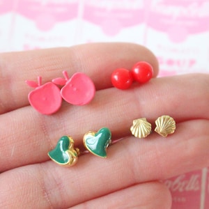 1980s Vintage APPLE Heart Shell Mermaid Earrings Set of 4...pink. red studs. girls. kids. cute. 1980s. hypoallergenic. retro. kitsch jewelry