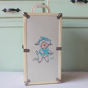 Vintage 1970s Suitcase: Mod Sheep Design, Retro Luggage