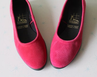 1980s Vintage Pink Flats...size 8 womens....costume. red. flats. 1980s. retro. designer. dancing. ballet. suede leather flats. fancy. comfy